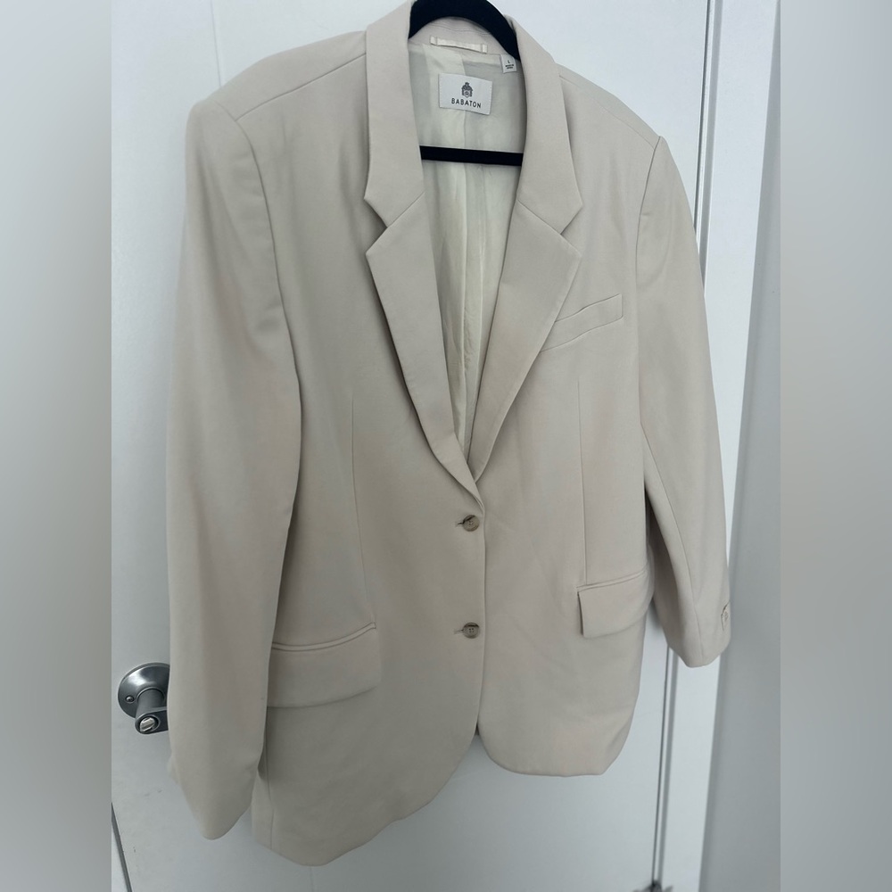 Babaton Strategy Blazer- Matte Pearl - Picture 3 of 10